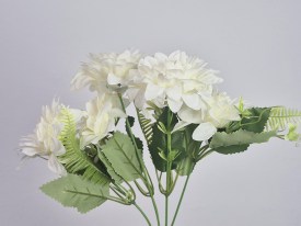 Ramo flores artificiales tipo claveles blancos